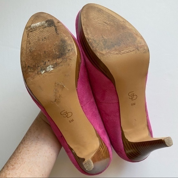 Circa Joan & David Luxe • Pink Suede Pump Hees - Picture 5 of 5